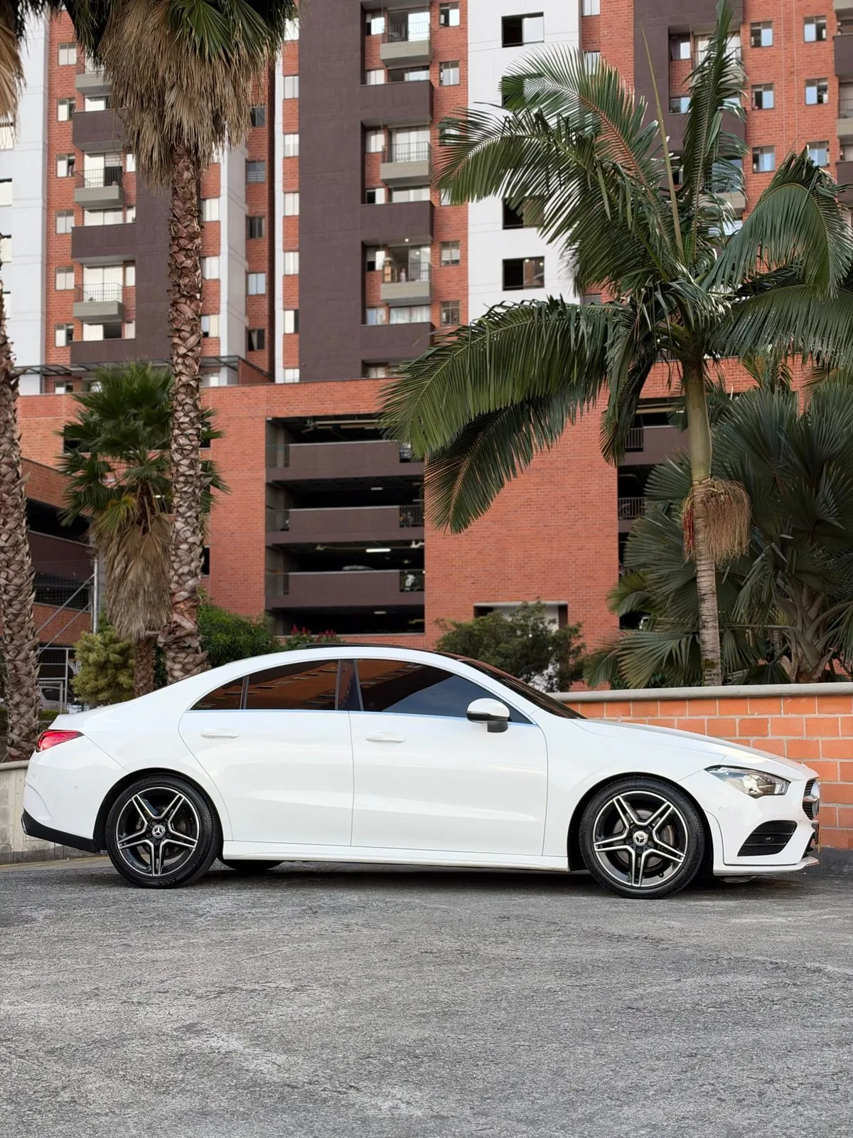 Mercedes Benz CLA180 Amg Line 2020 — foto 9 de 11
