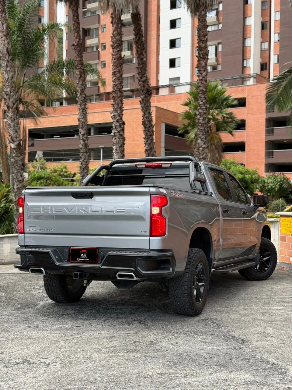 Chevrolet Silverado Z71 2025 — foto 5 de 11