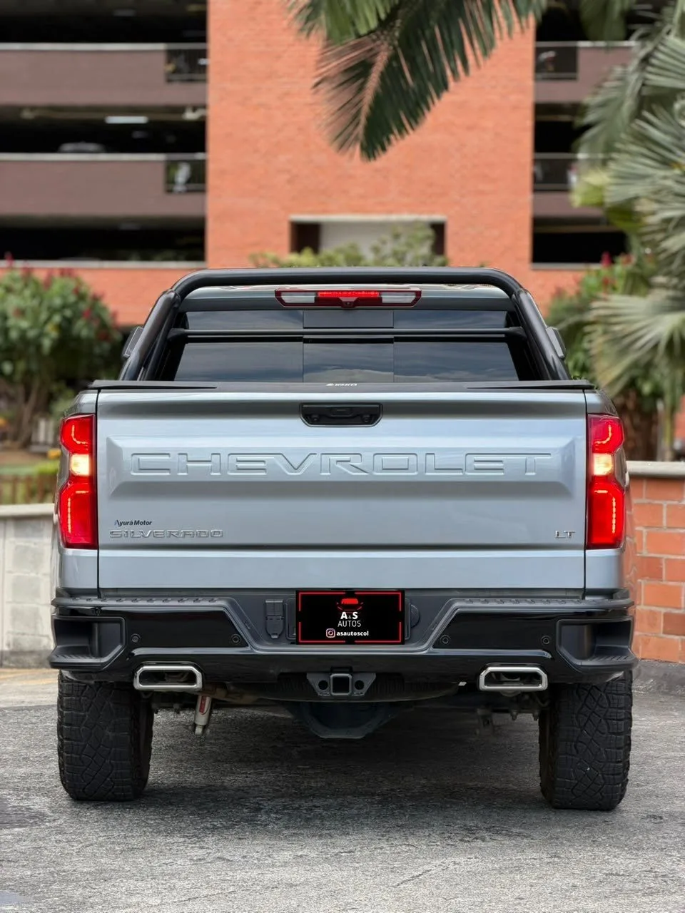 Chevrolet Silverado Z71 2025 — foto 4 de 11