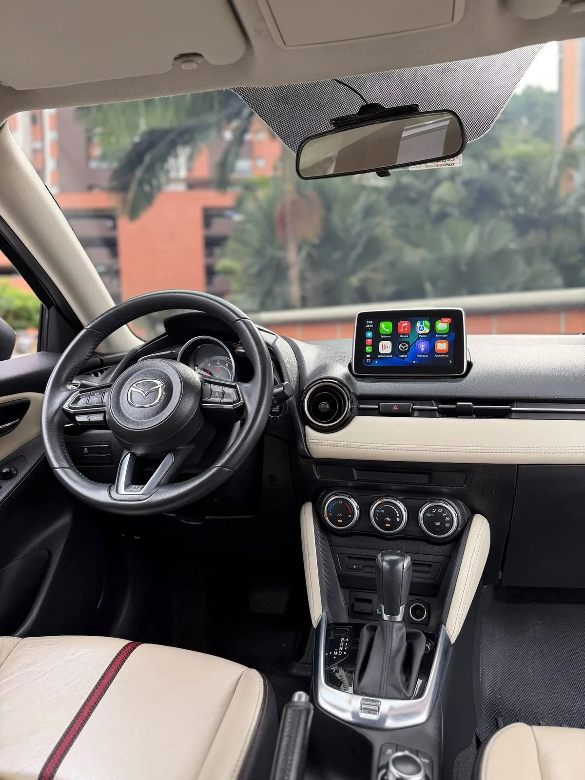 Mazda 2 Grand Touring 2017 — foto 6 de 11
