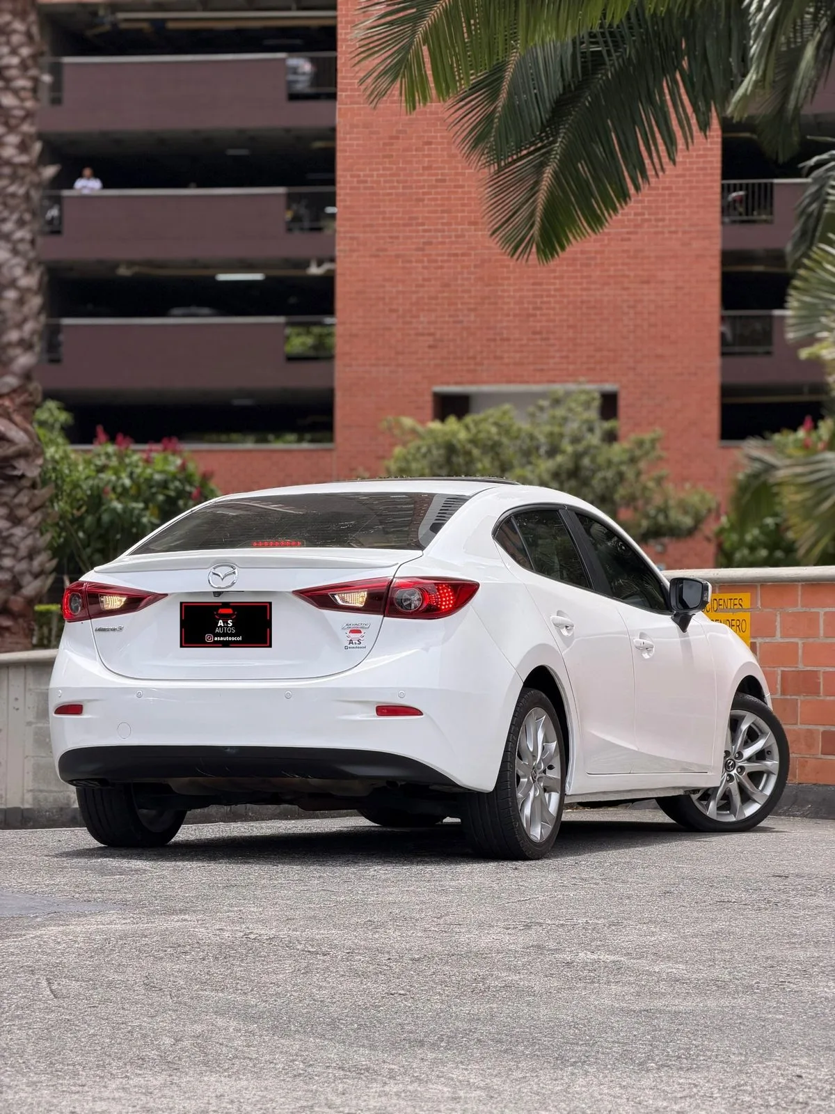 Mazda 3 Grand Touring 2017 — foto 5 de 12