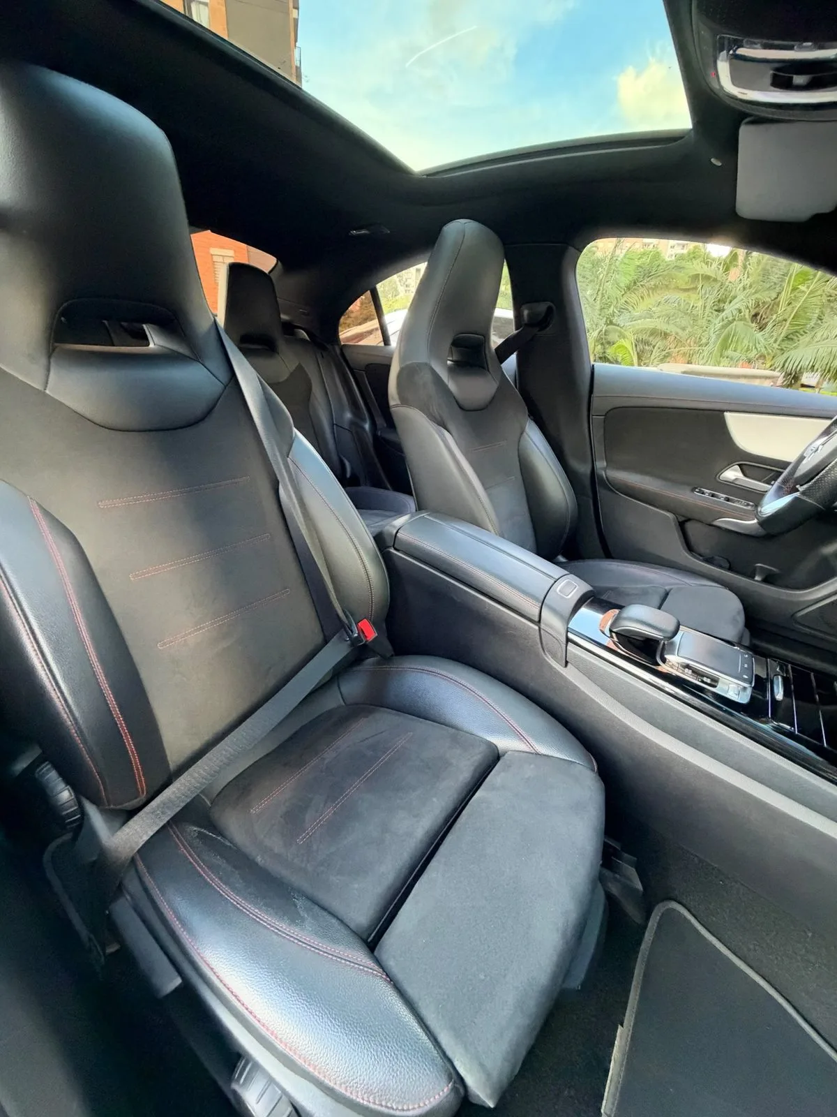 Mercedes Benz CLA180 Amg Line 2020 — foto 5 de 11