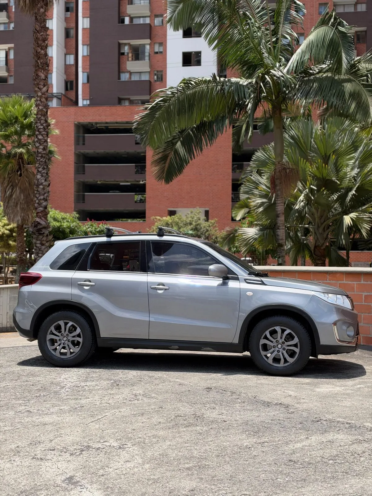 Suzuki Vitara All Grip 2022 — foto 11 de 13