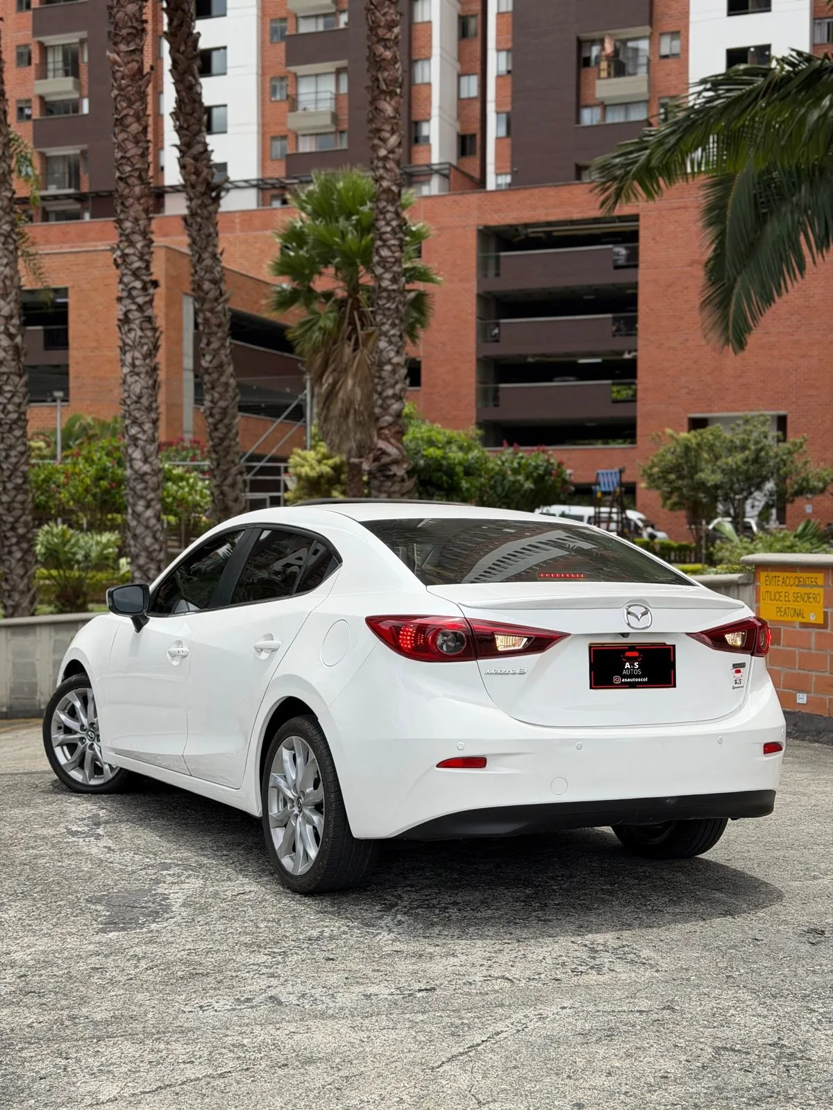Mazda 3 Grand Touring 2017 — foto 3 de 12