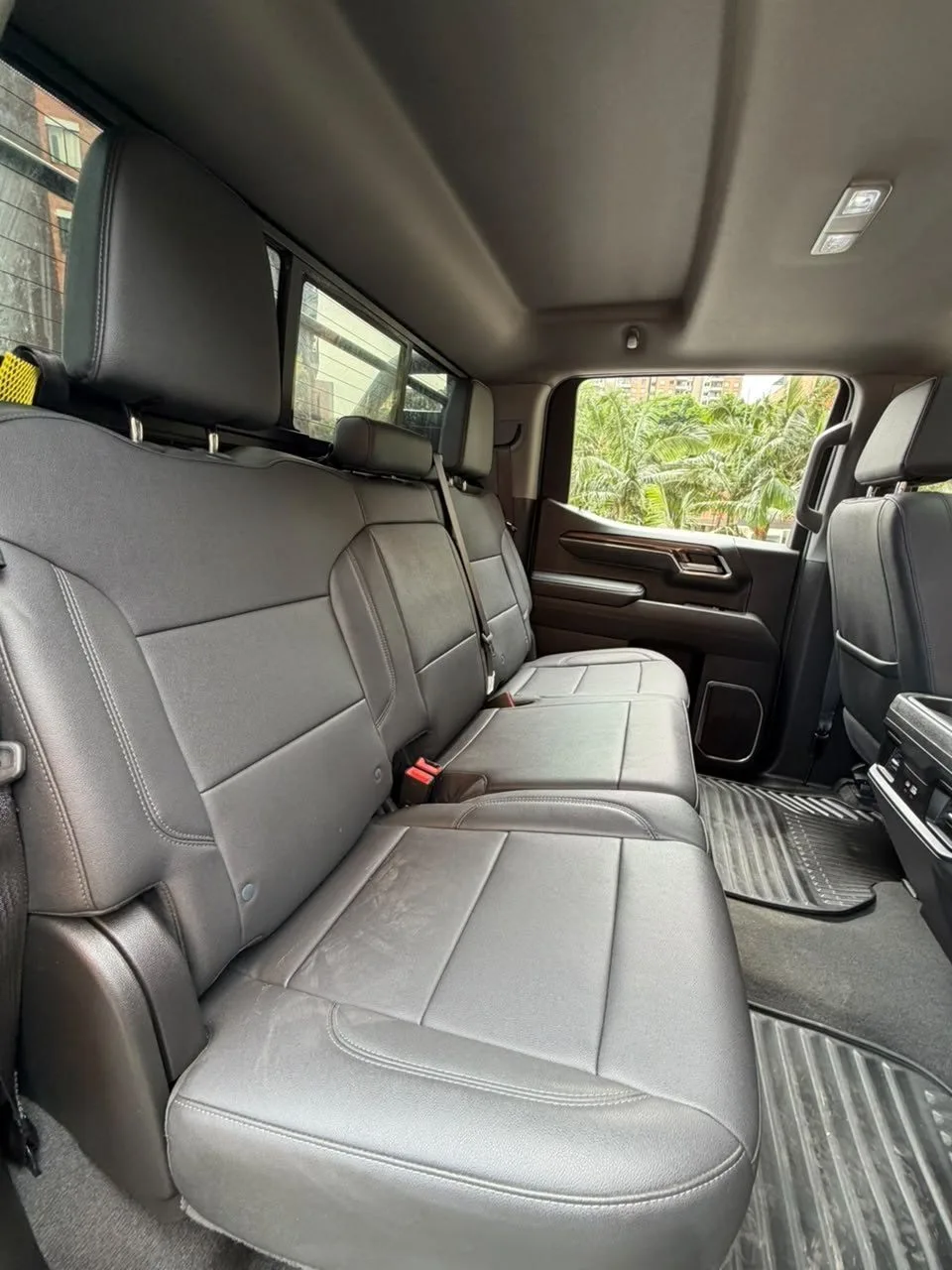 Chevrolet Silverado Z71 2025 — foto 9 de 11