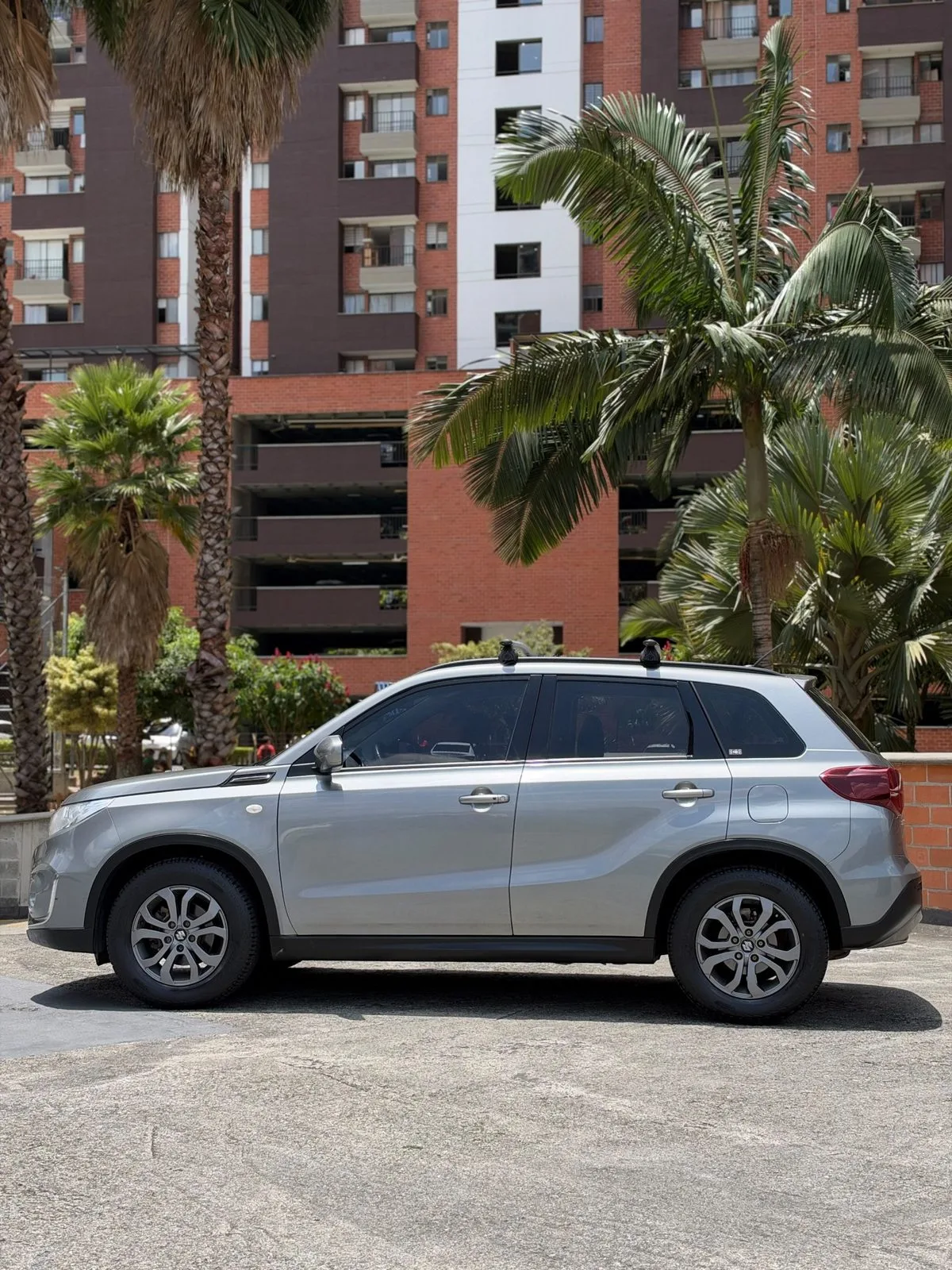 Suzuki Vitara All Grip 2022 — foto 2 de 13